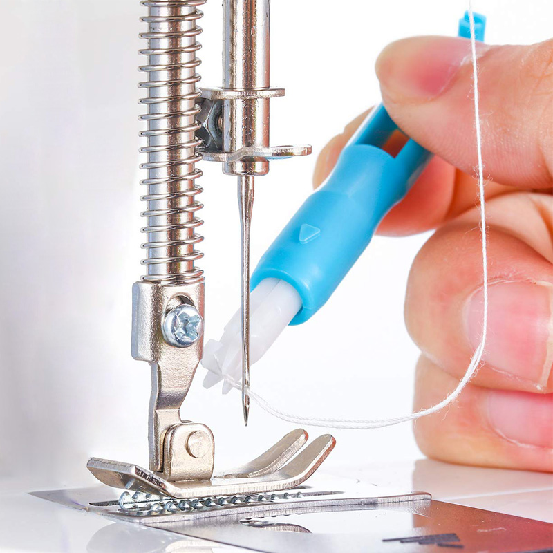 Инструмент для вставки иглы в  – обзор и цена Sewing Technology